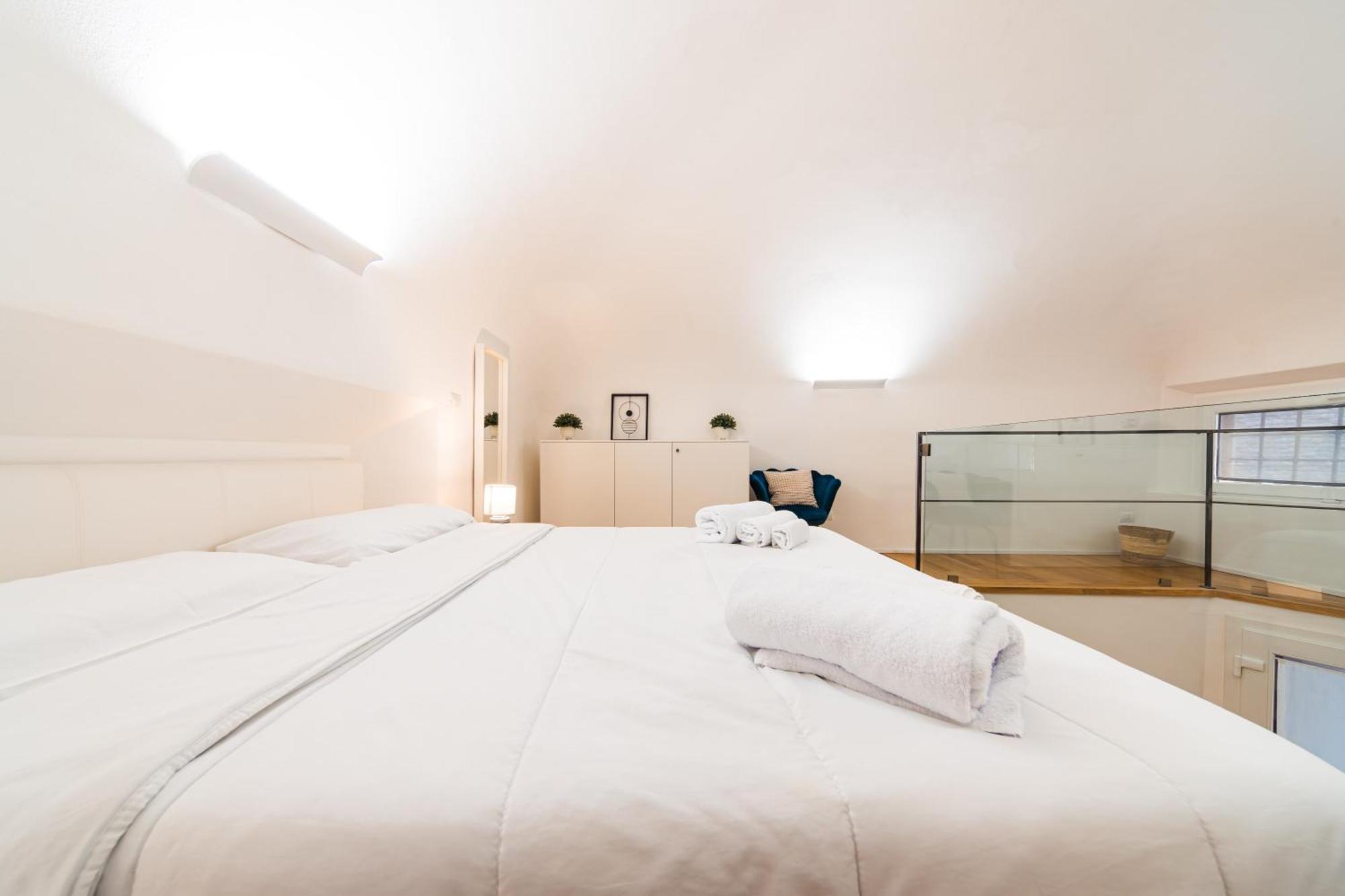 Lilli House - Suite In The Heart Of โบโลญญา ภายนอก รูปภาพ