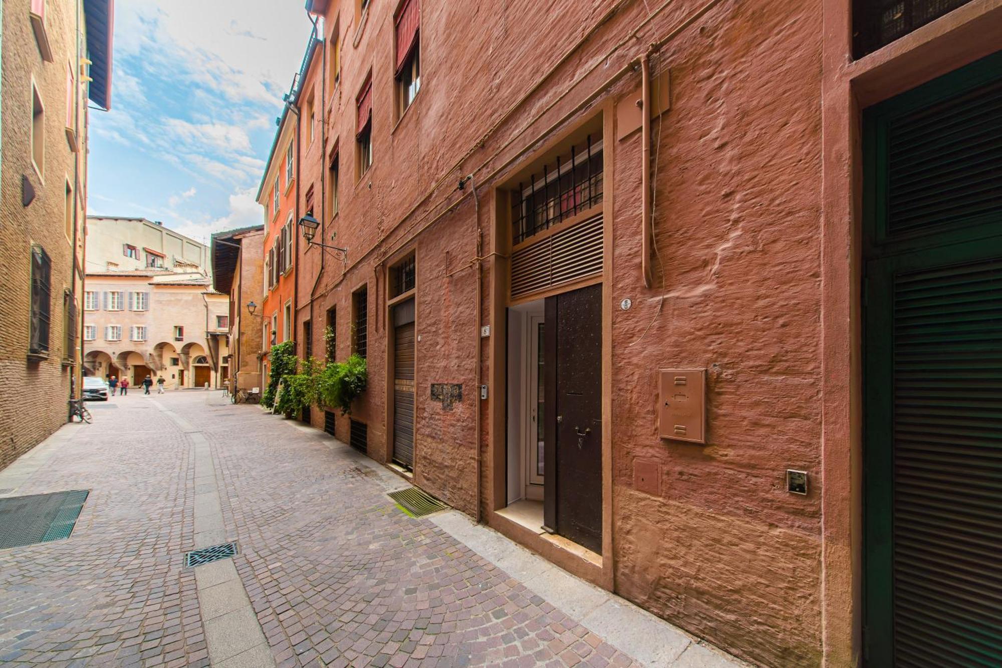 Lilli House - Suite In The Heart Of โบโลญญา ภายนอก รูปภาพ